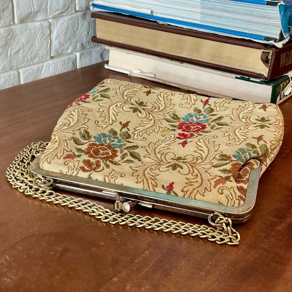 Vintage 50s 60s La Regale Floral Tapestry Brocade Fabric Bag + Gold Chain Strap - Picture 15 of 17